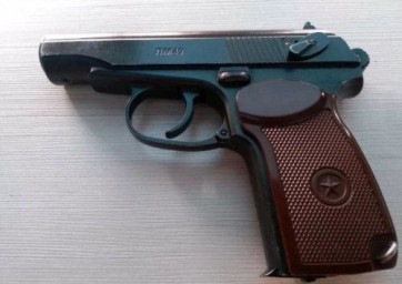 ​В Оренбуржье 40-летняя женщина выстрелила из пистолета себе в руку