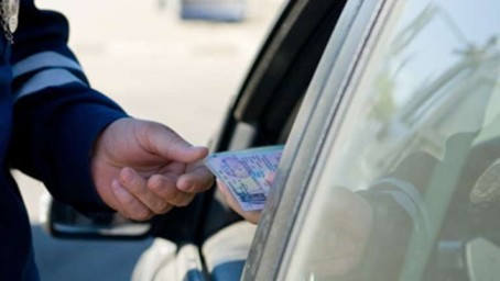 Бузулучанин попался с поддельными правами