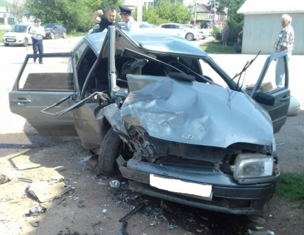 Пошёл на обгон: В Бугуруслане в страшном ДТП погибла женщина Пошёл на обгон: В Бугуруслане в страшном ДТП погибла женщина
