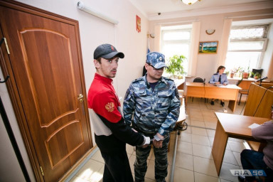 Убийство в Зауральной роще: обвиняемого на время следствия отправили за решетку