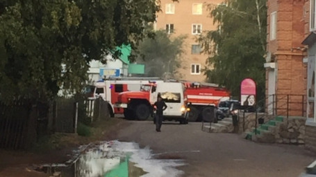 В Бузулуке запылало заброшенное здание