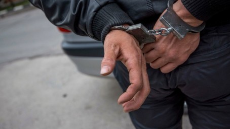 В Бузулуке на школьницу напал взрослый мужчина