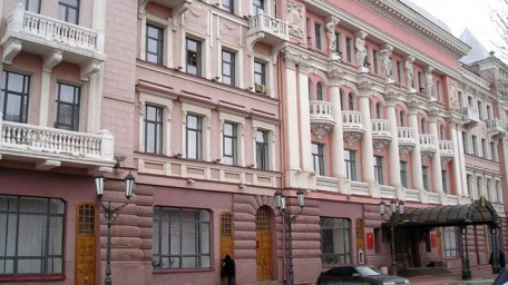 Оренбуржцы с подозрением отнеслись к тому, что после ареста мэра из Администрации увольняются началь