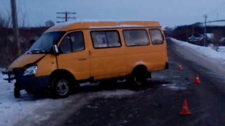 В Бузулукском районе столкнулись ГАЗель и легковой автомобиль