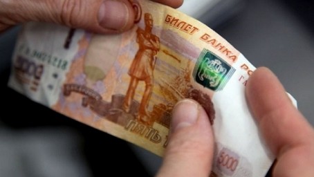 В Бузулуке обнаружена фальшивая купюра номиналом 5000 рублей