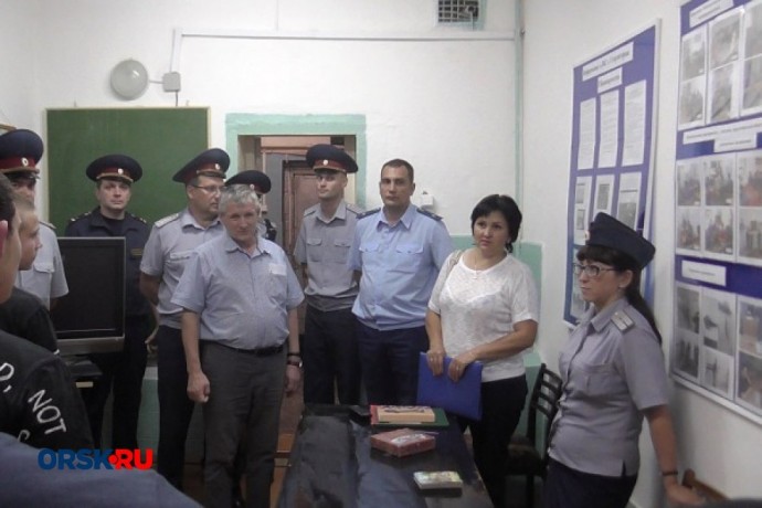 В изолятор нагрянула проверка. Не так давно там нашли труп